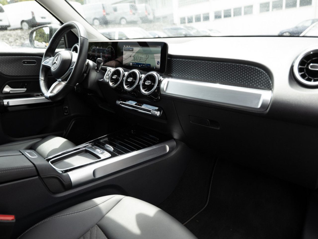 Mercedes-Benz GLB – Bild 2