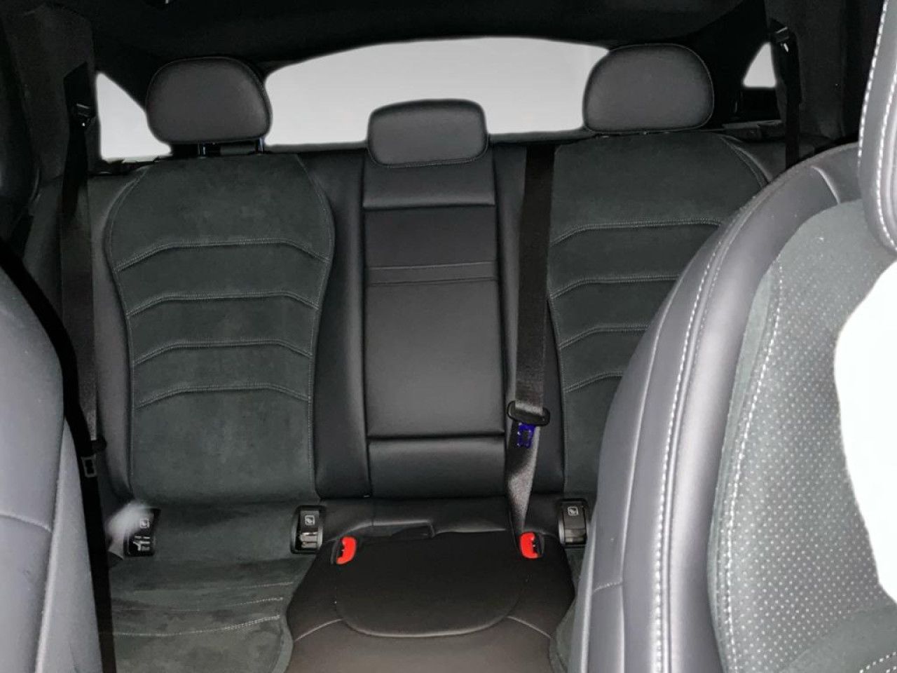 Mercedes-Benz E-Klasse – Bild 14