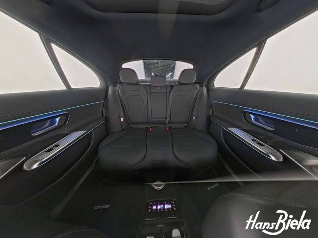 Mercedes-Benz E-Klasse – Bild 8