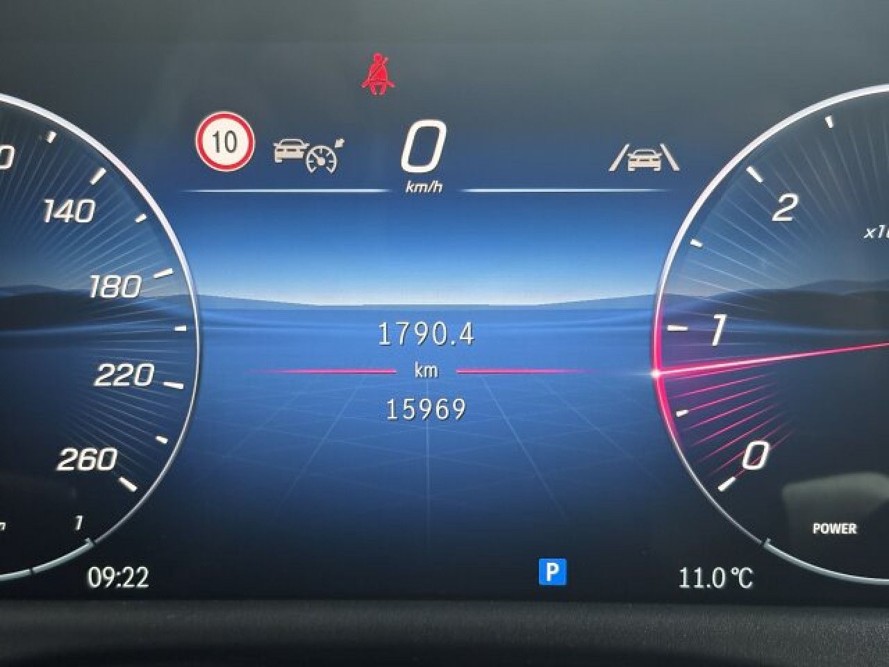 Mercedes-Benz E-Klasse – Bild 17