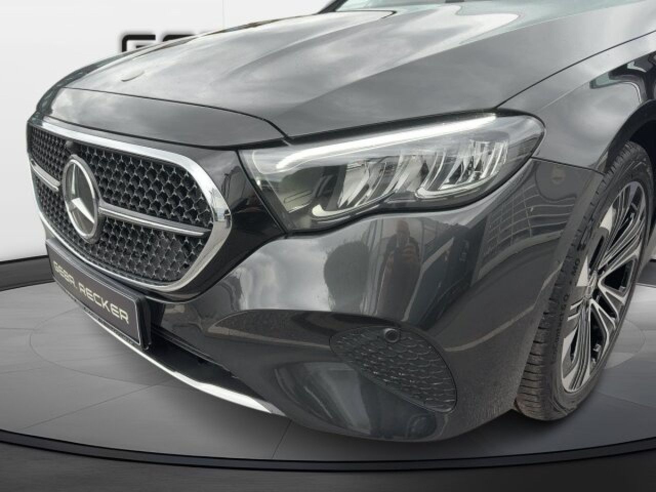 Mercedes-Benz E-Klasse – Bild 5