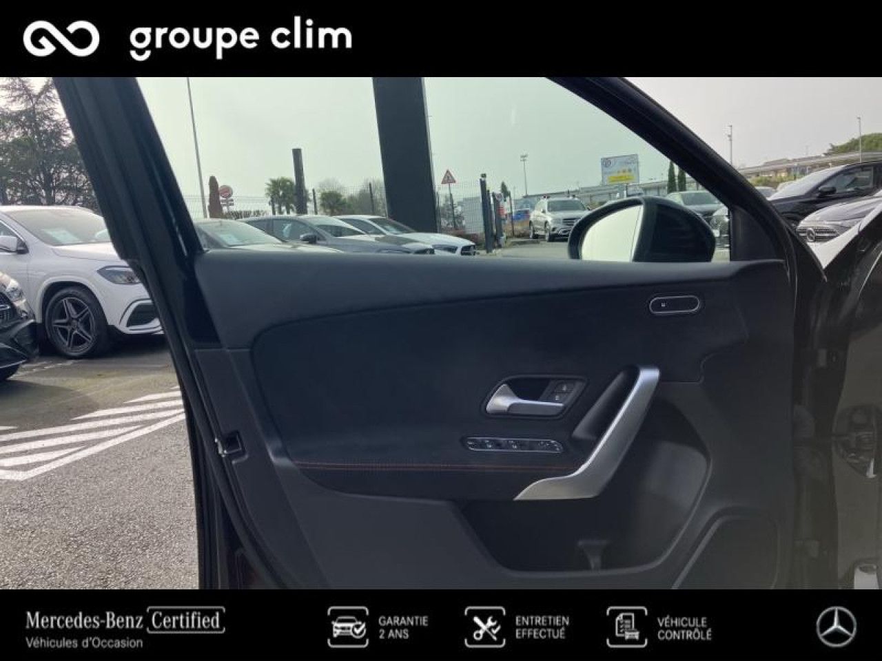 Photo du v&eacute;hicule 14 / 18