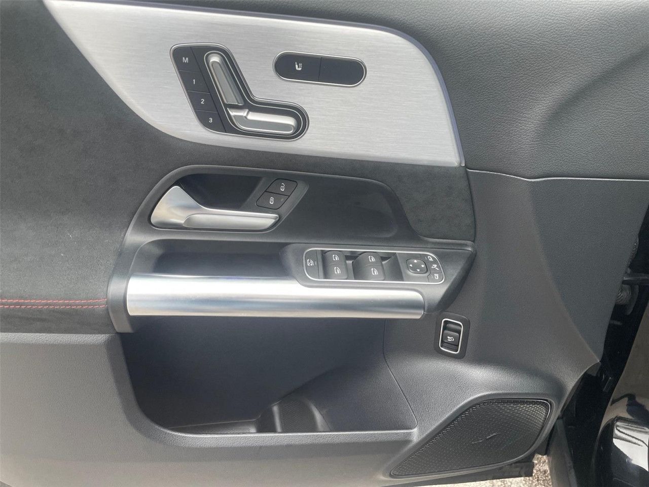 Fahrzeugbild 13 / 27