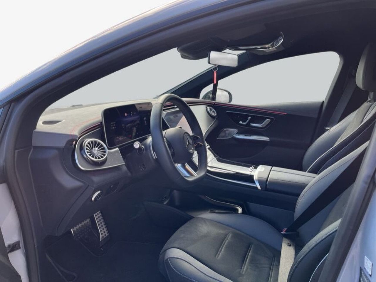 Mercedes-Benz EQE – Bild 10
