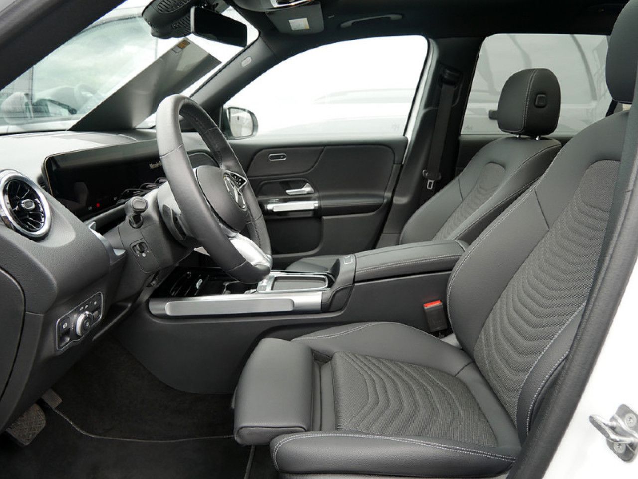 Mercedes-Benz GLB – Bild 15