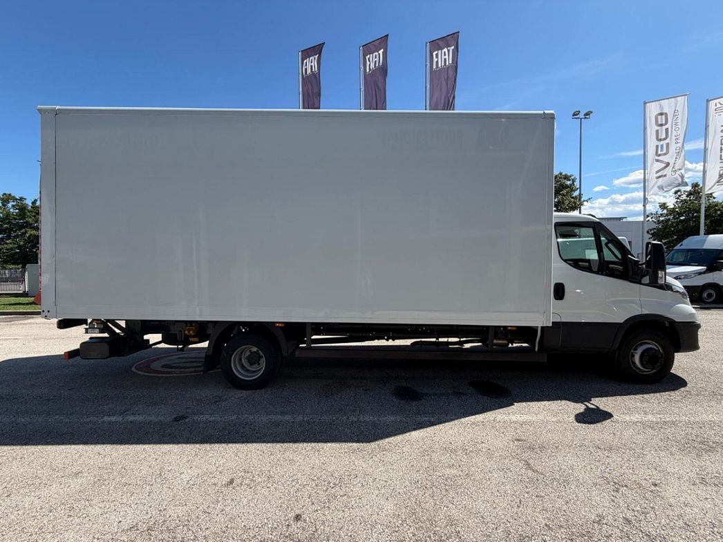 IVECO | 72C18