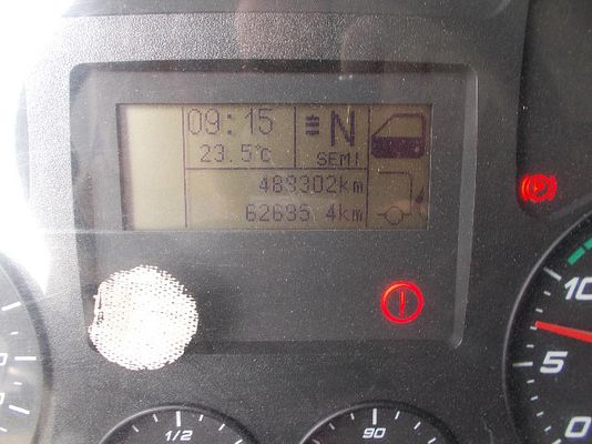 Vehicle image 11 / 12