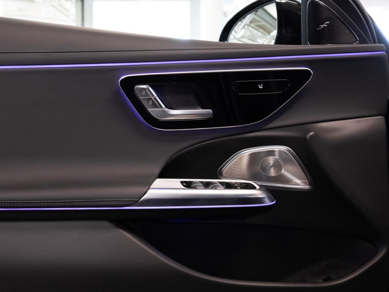 Mercedes-Benz E-Klasse – Bild 11