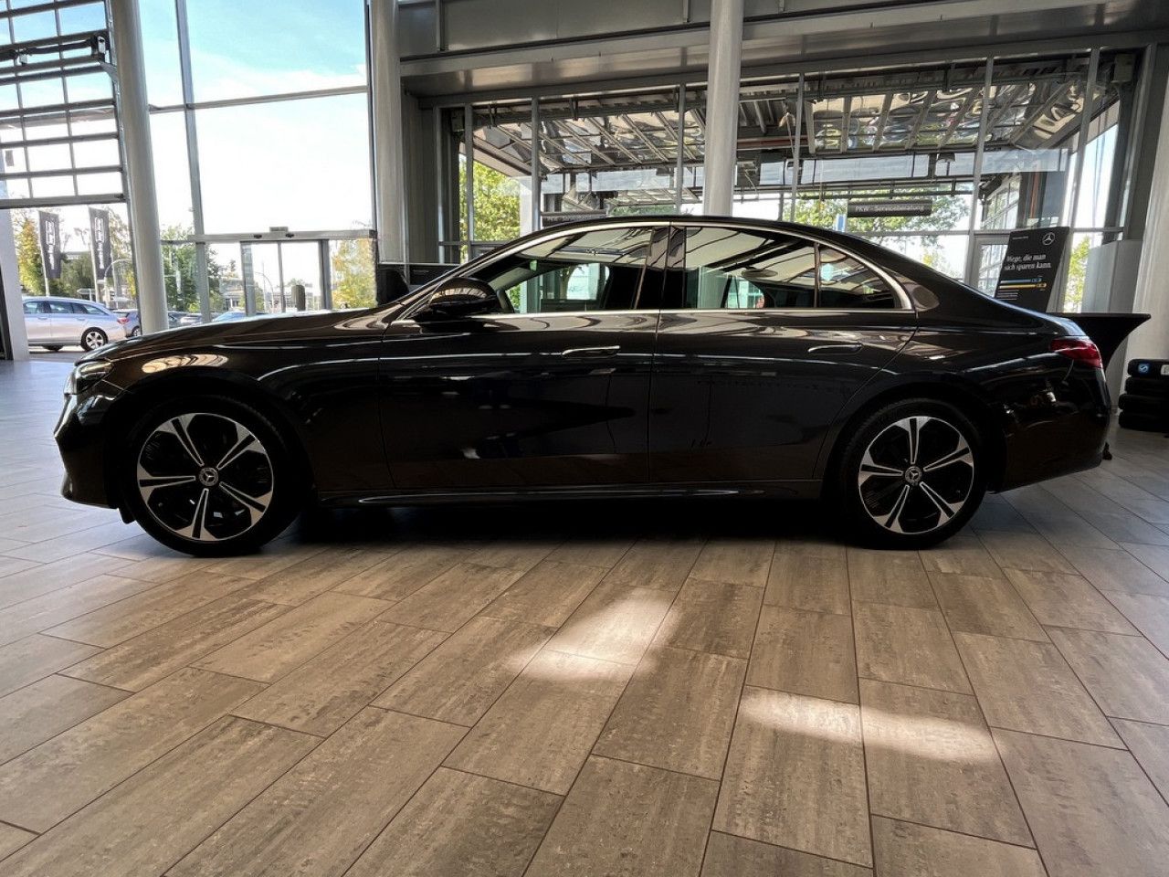 Mercedes-Benz E-Klasse – Bild 3