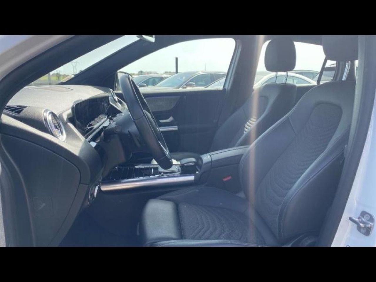 Photo du v&eacute;hicule 12 / 18