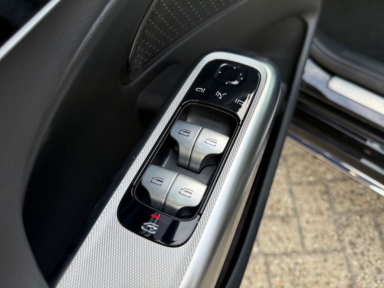 Mercedes-Benz E-Klasse – Bild 13