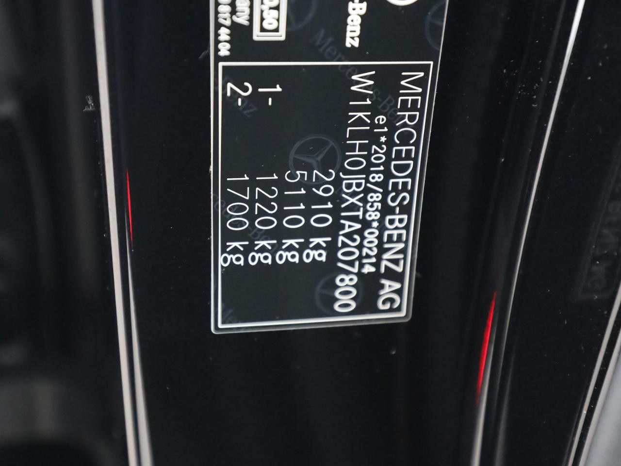 Mercedes-Benz E-Klasse – Bild 23