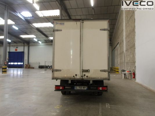 Vehicle image 2 / 5