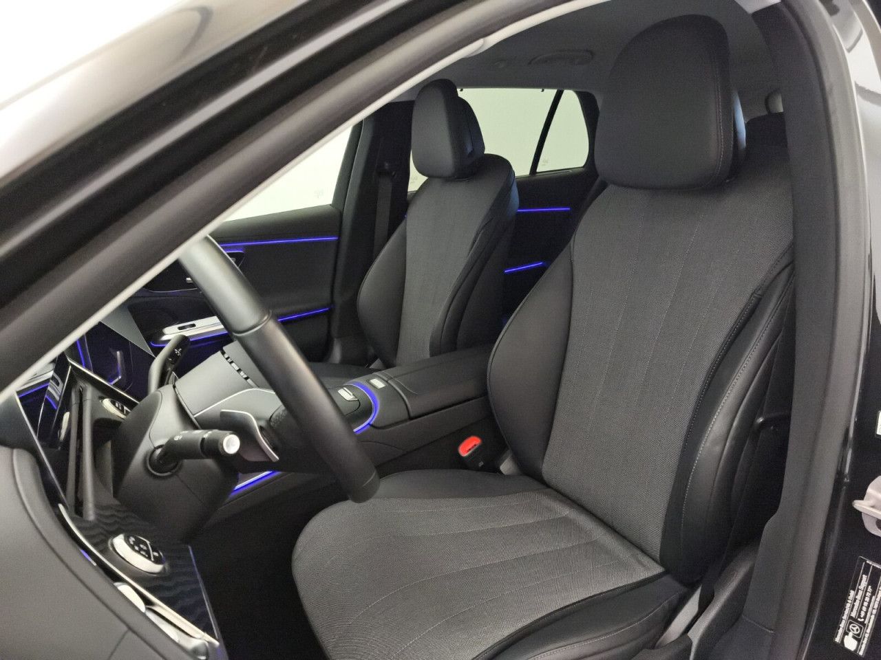 Mercedes-Benz E-Klasse – Bild 21