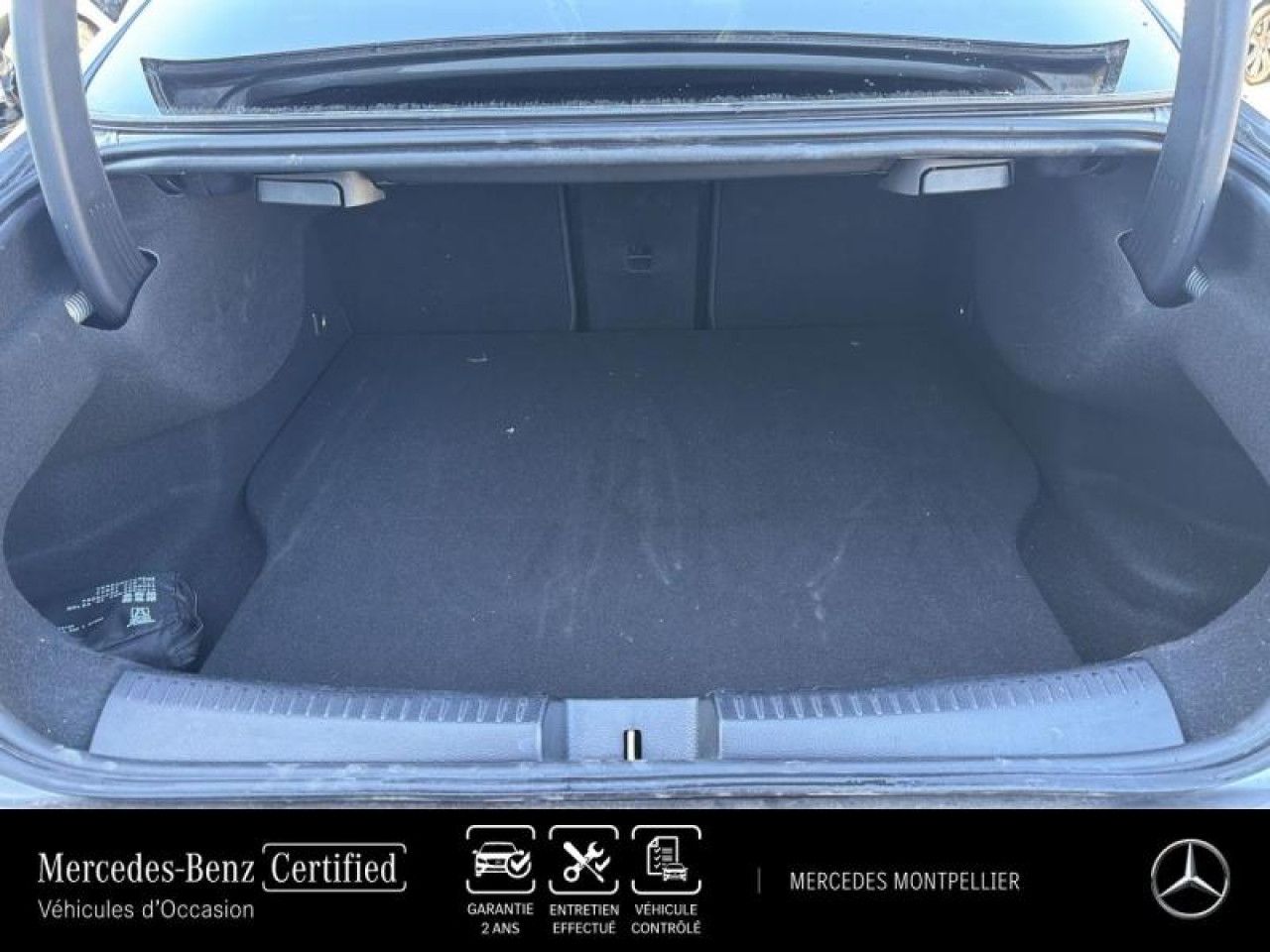 Photo du v&eacute;hicule 15 / 18