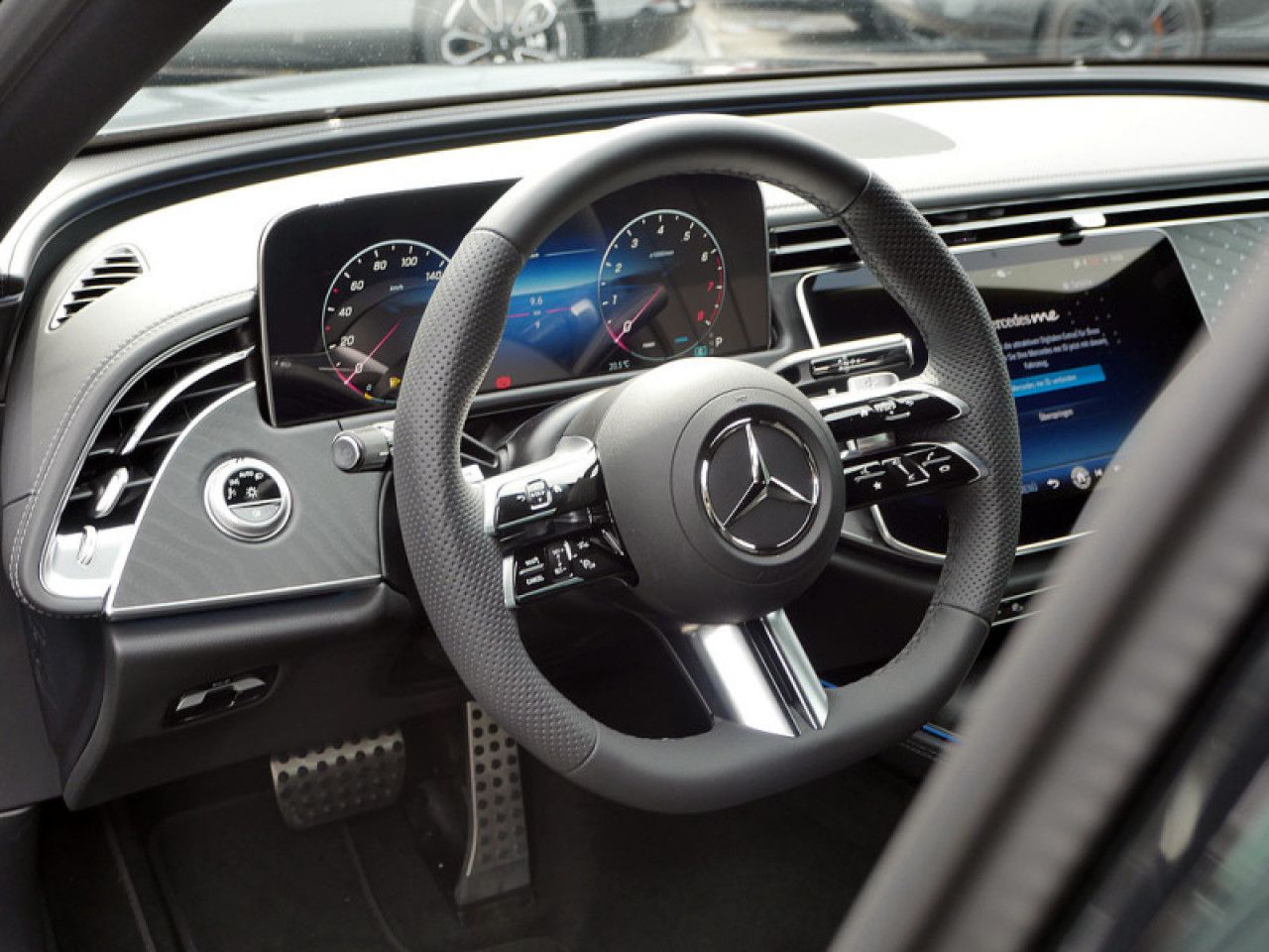 Mercedes-Benz E-Klasse – Bild 11