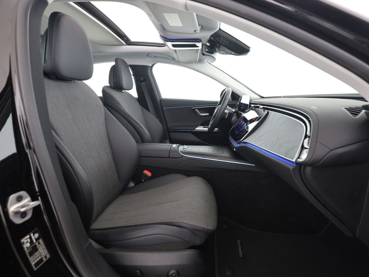 Mercedes-Benz E-Klasse – Bild 9