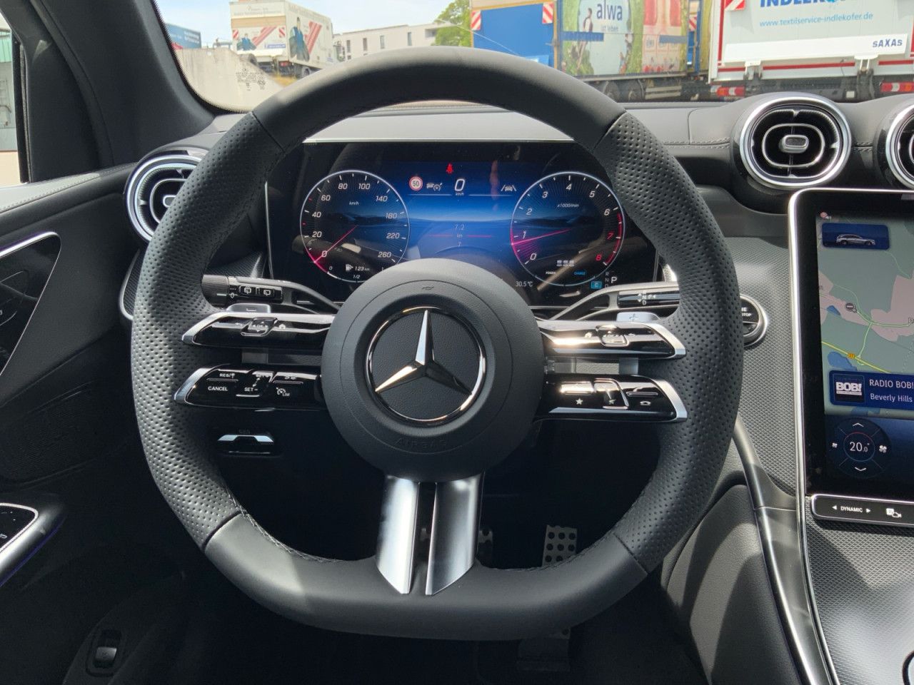 Mercedes-Benz GLC – Bild 11