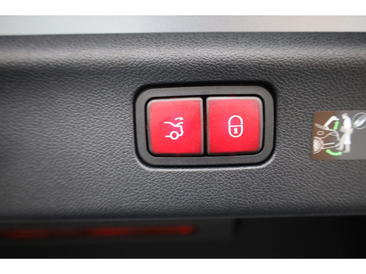 Mercedes-Benz C-Klasse – Bild 13