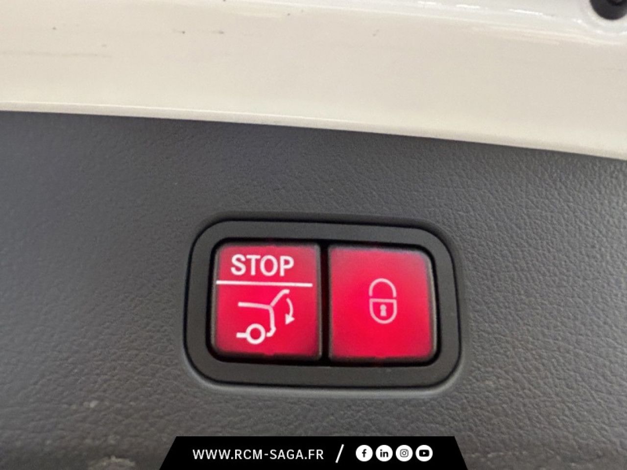 Photo du v&eacute;hicule 12 / 18
