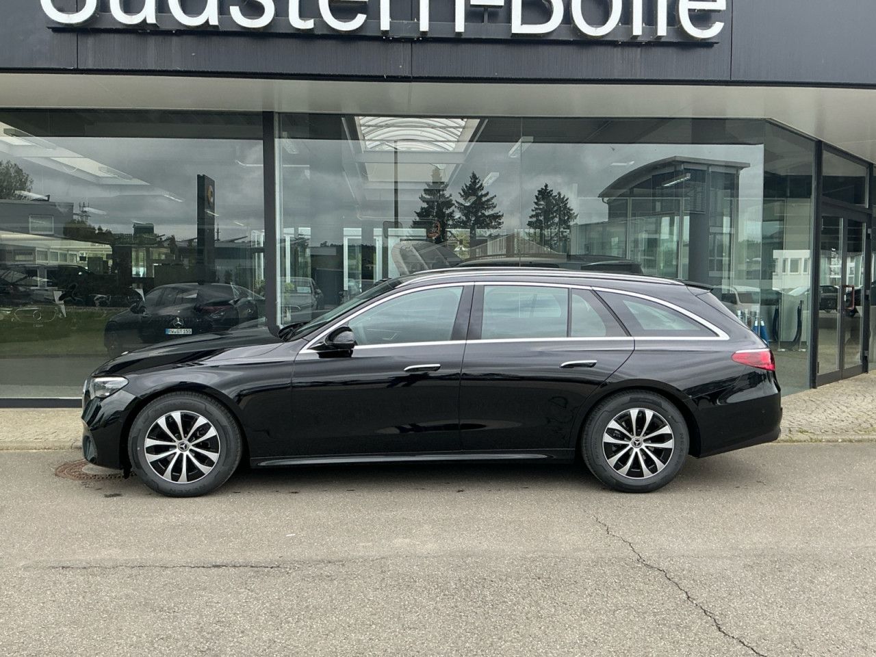 Mercedes-Benz E-Klasse – Bild 15