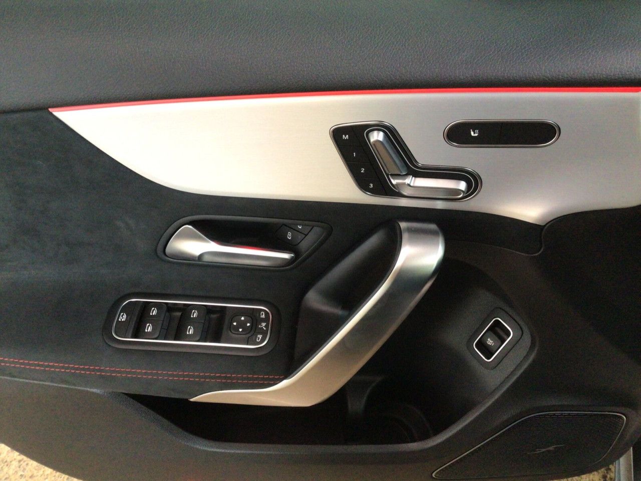 Fahrzeugbild 14 / 17