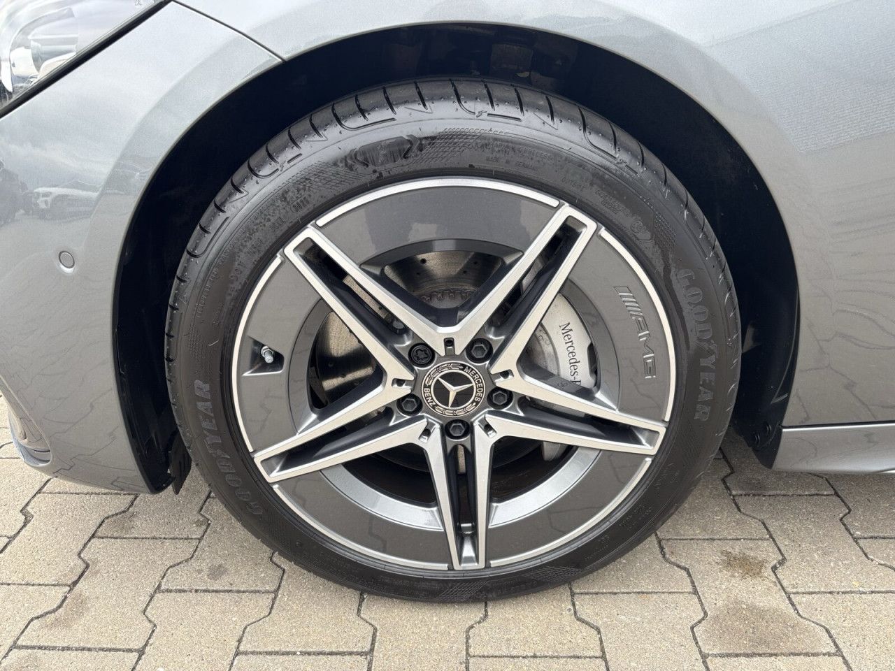 Mercedes-Benz C-Klasse – Bild 9