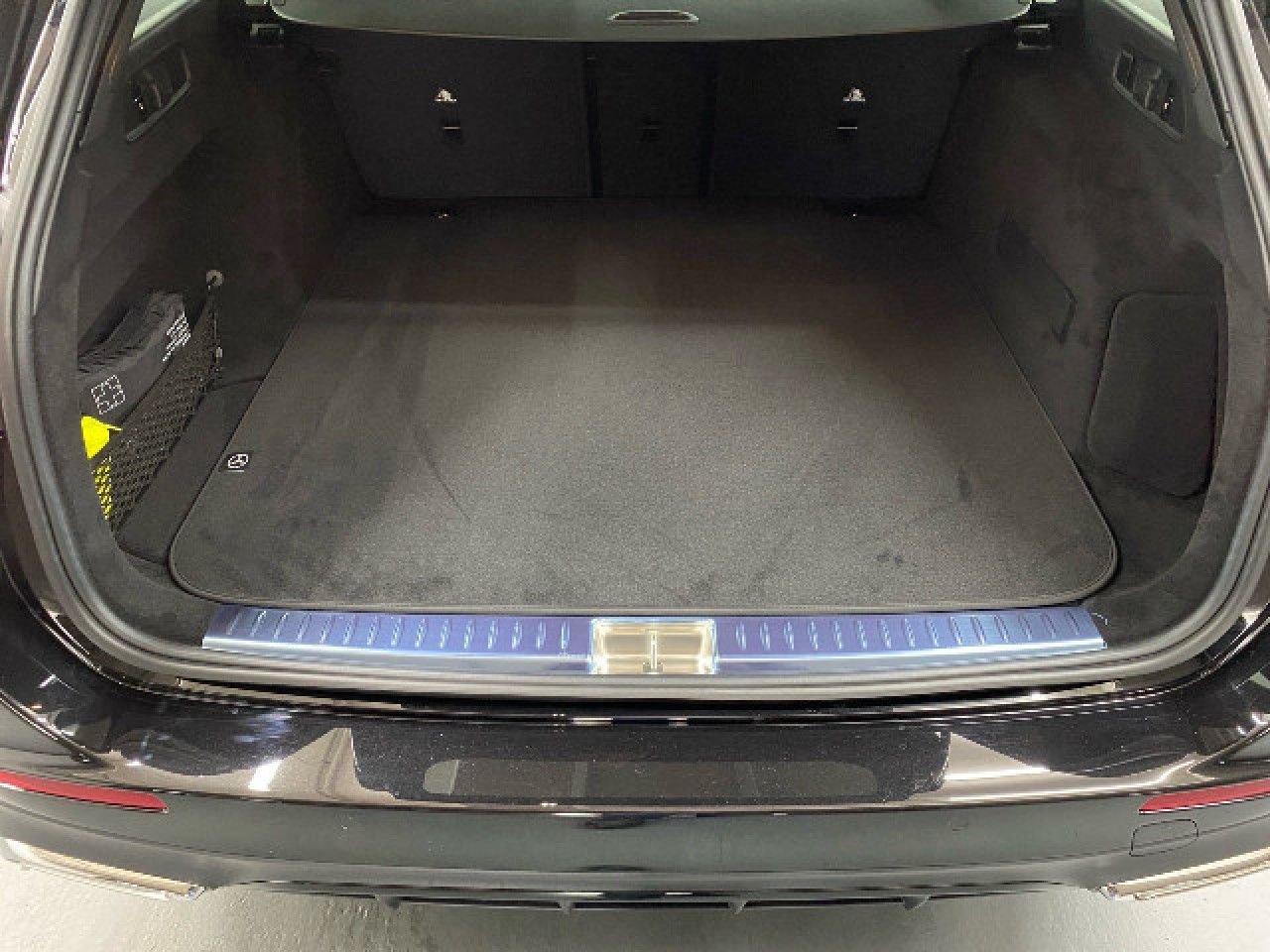 Mercedes-Benz E-Klasse – Bild 12
