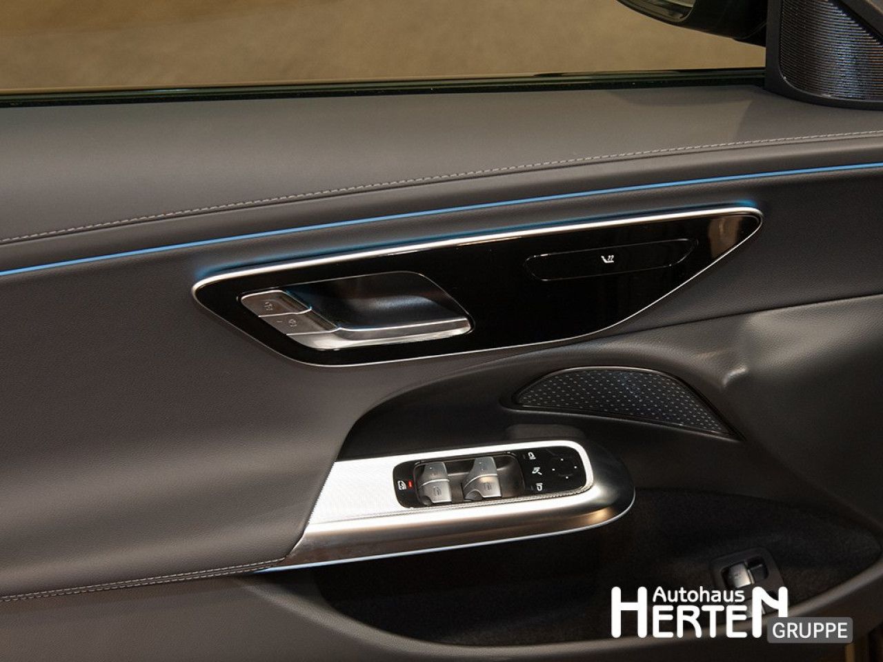 Mercedes-Benz E-Klasse – Bild 10