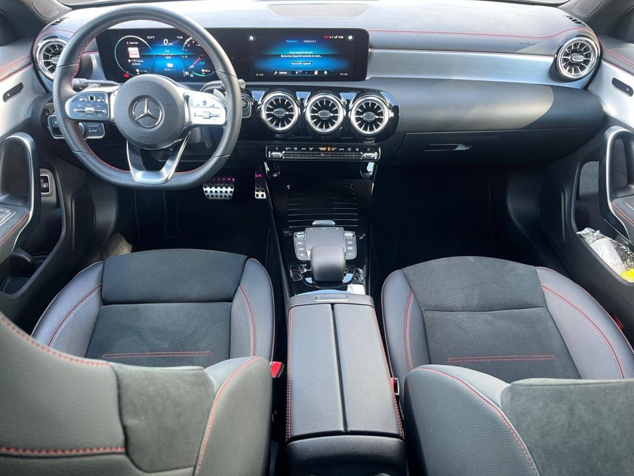 Photo du v&eacute;hicule 13 / 18