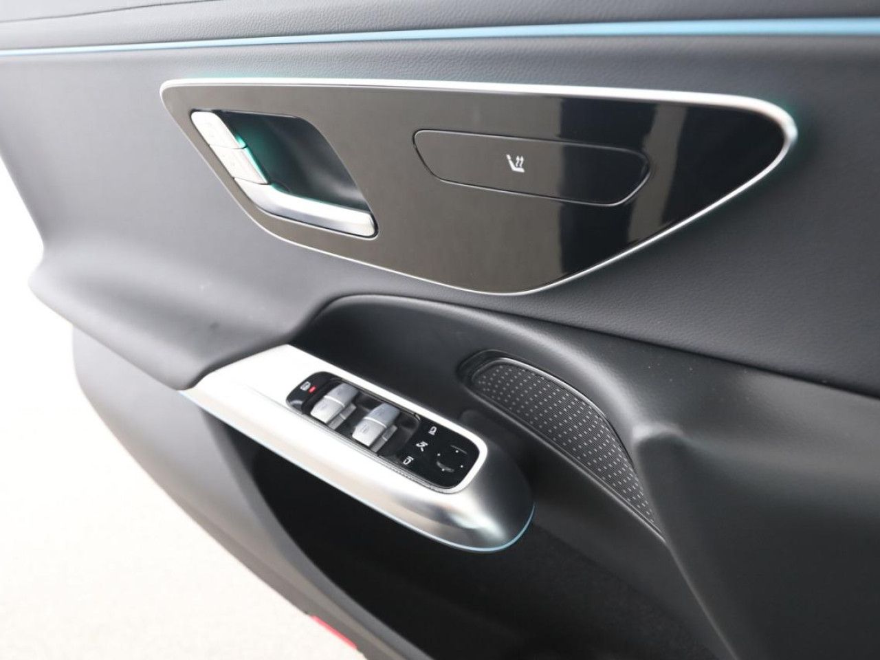 Mercedes-Benz E-Klasse – Bild 9