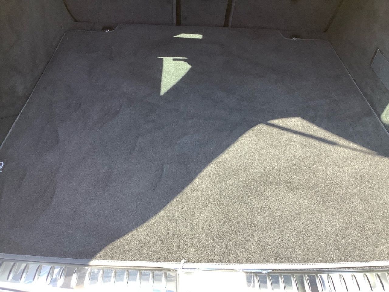 Mercedes-Benz E-Klasse – Bild 10