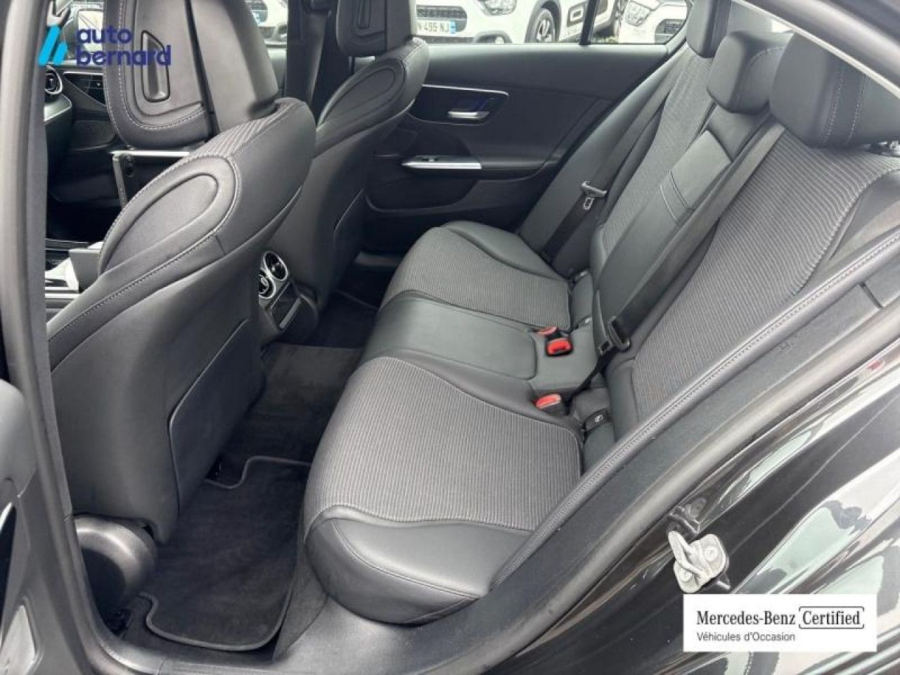 Photo du v&eacute;hicule 10 / 18