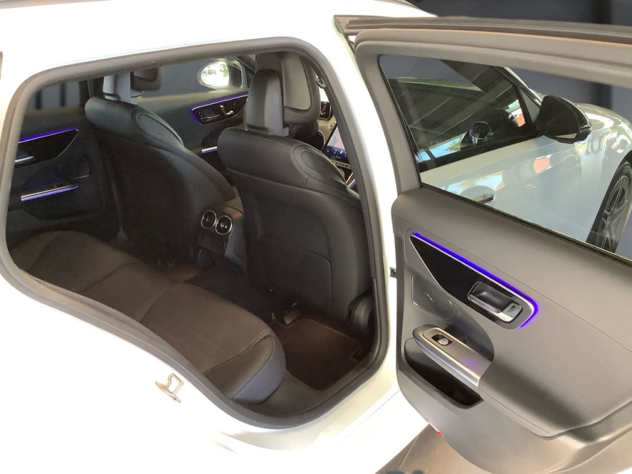 Mercedes-Benz C-Klasse – Bild 13