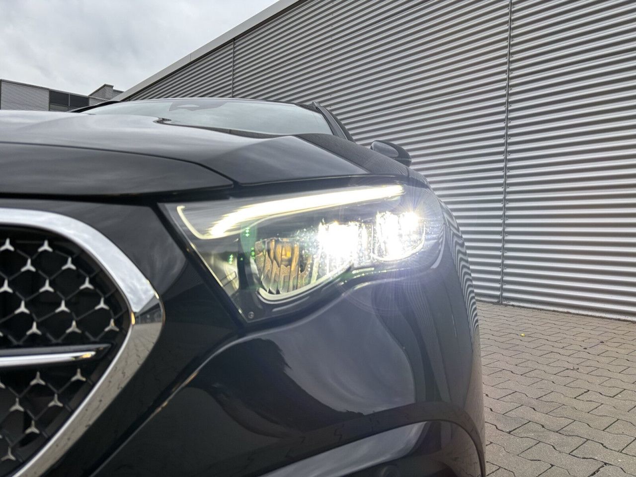 Mercedes-Benz E-Klasse – Bild 9