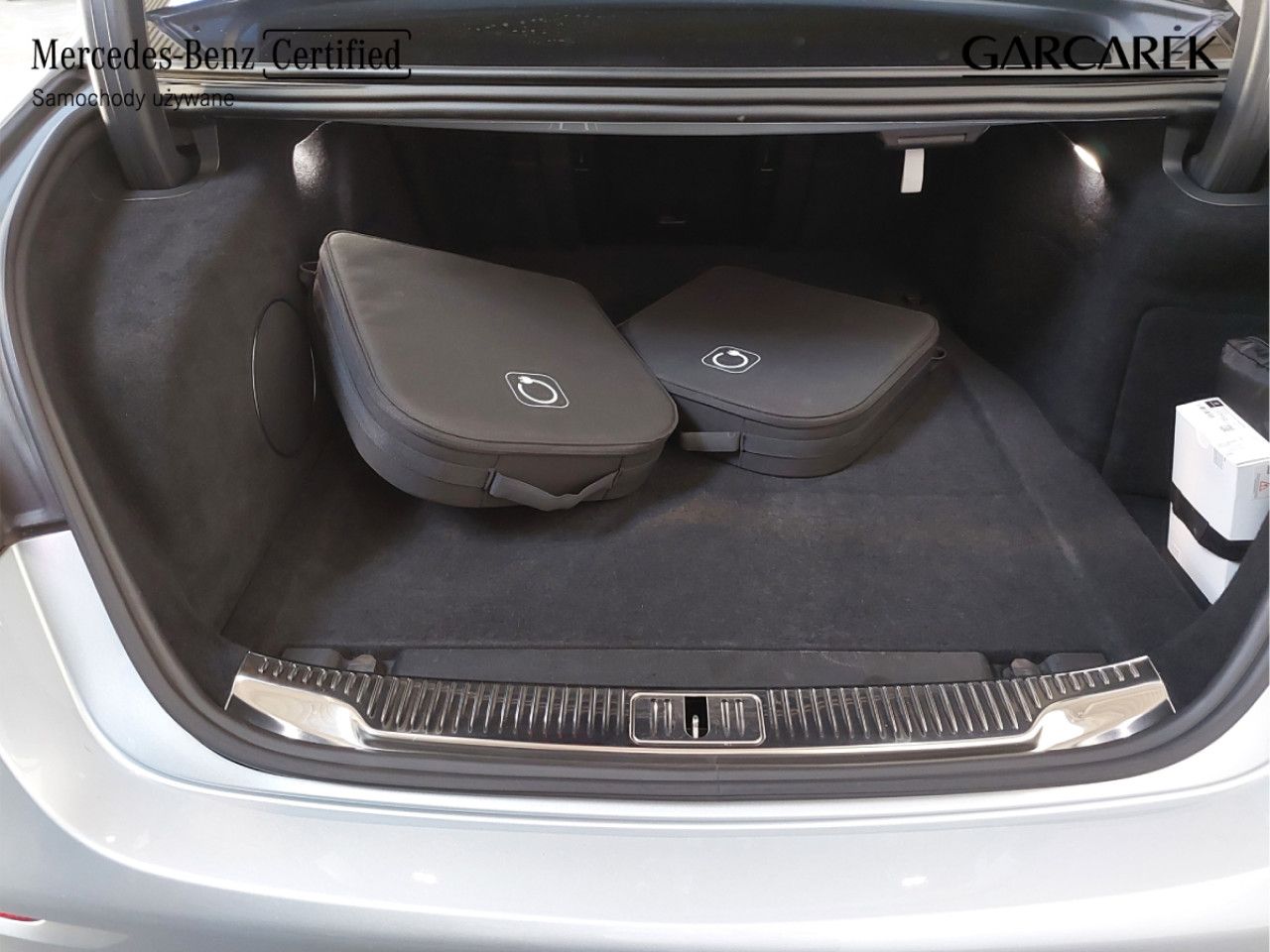 Zdjęcie pojazdu 19 / 32