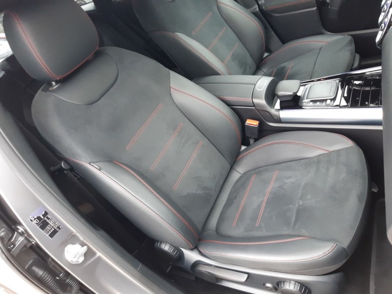 Photo du v&eacute;hicule 13 / 18