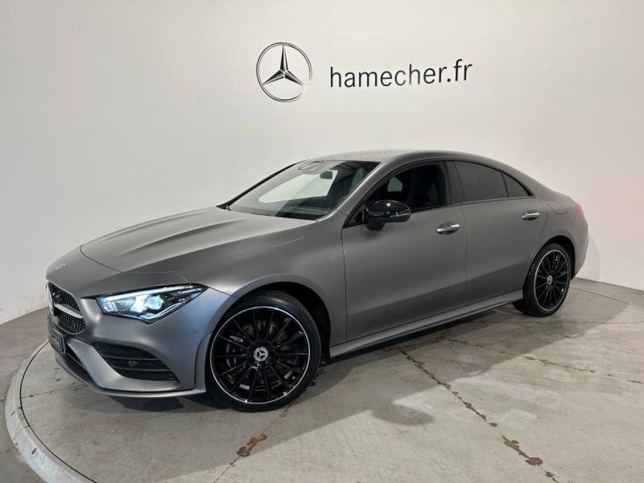 Photo du v&eacute;hicule 1 / 18