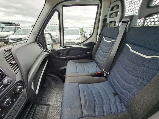Vehicle image 11 / 11