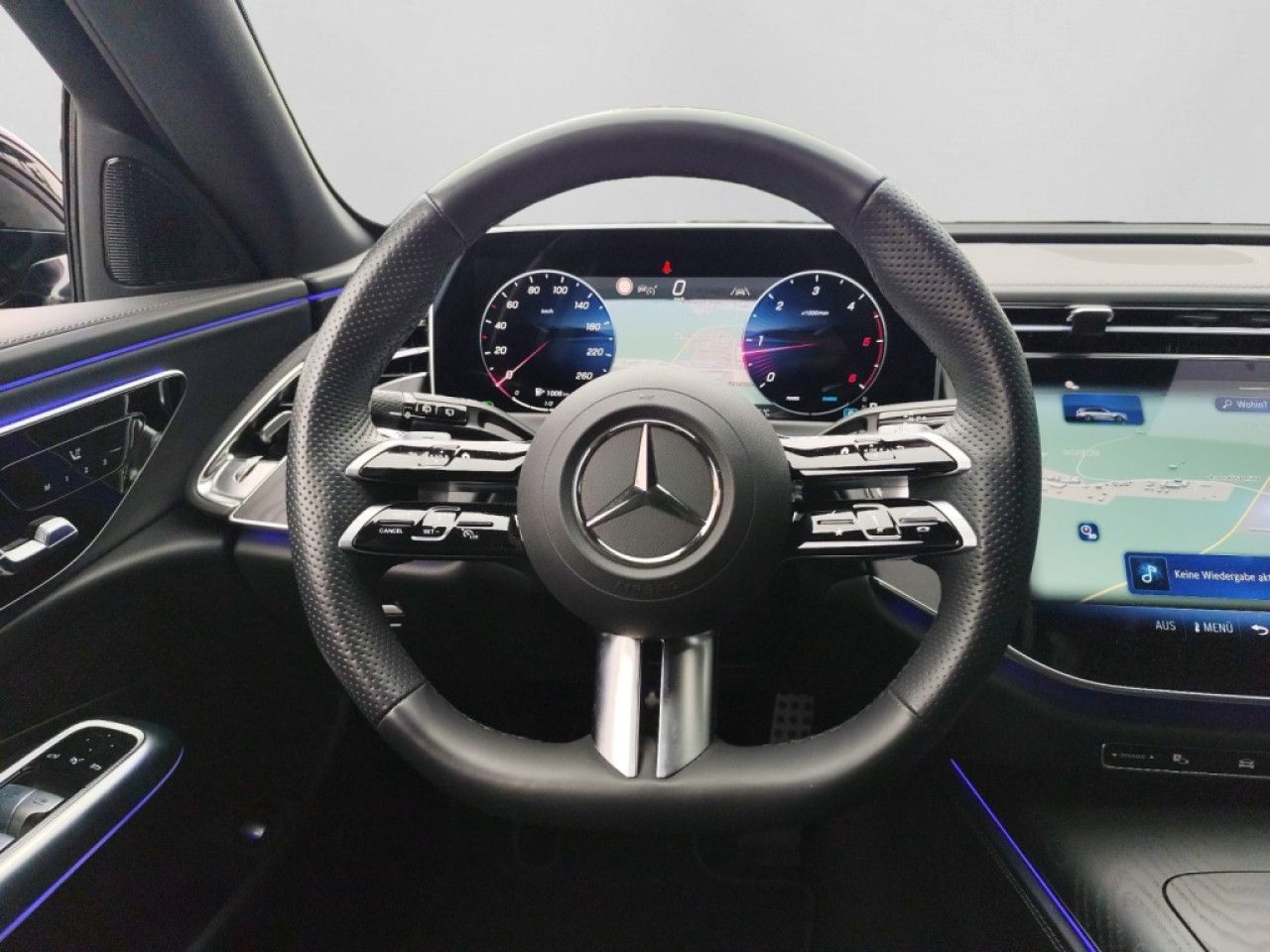 Mercedes-Benz E-Klasse – Bild 12