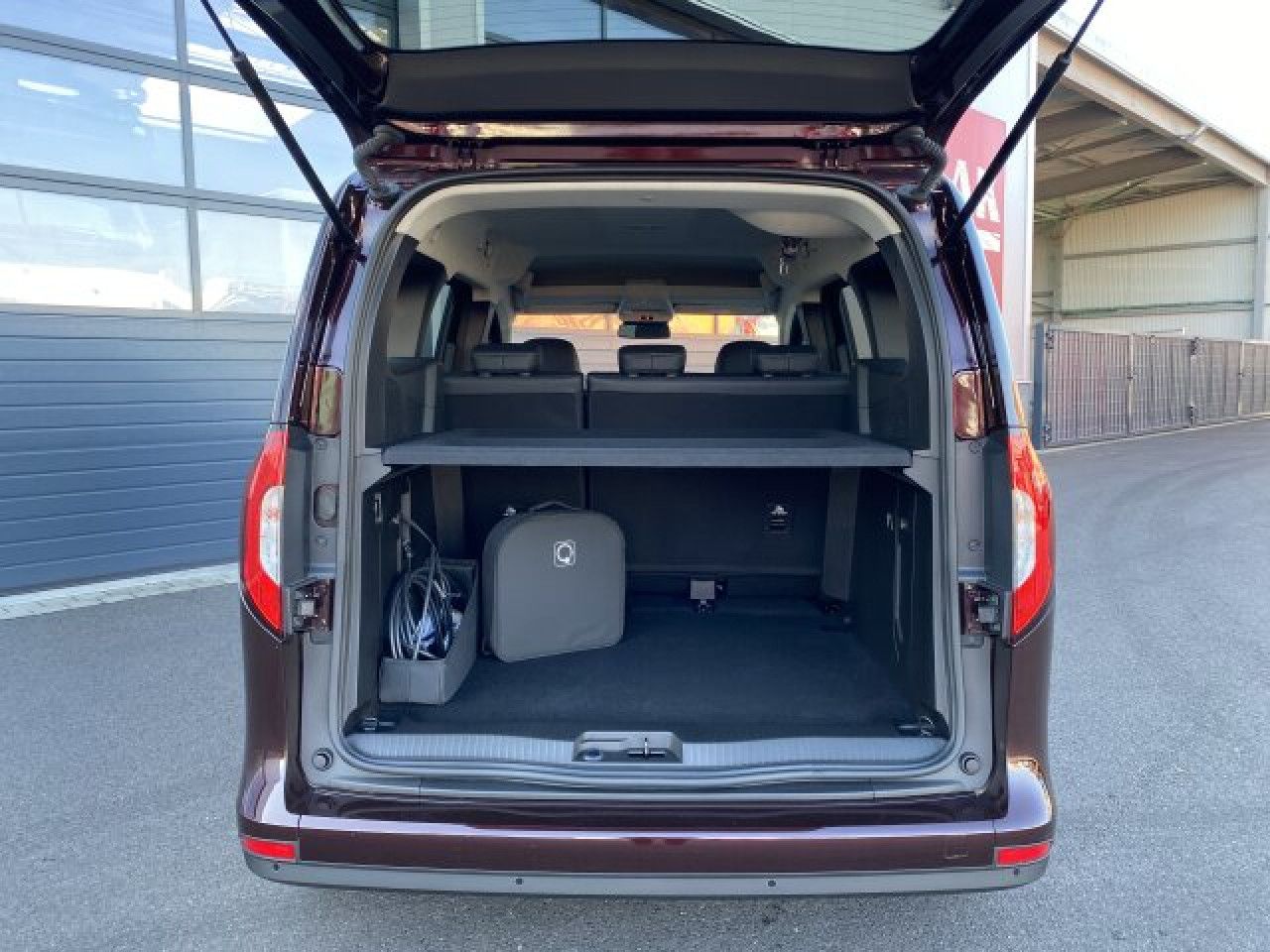 Mercedes-Benz EQT – Bild 6