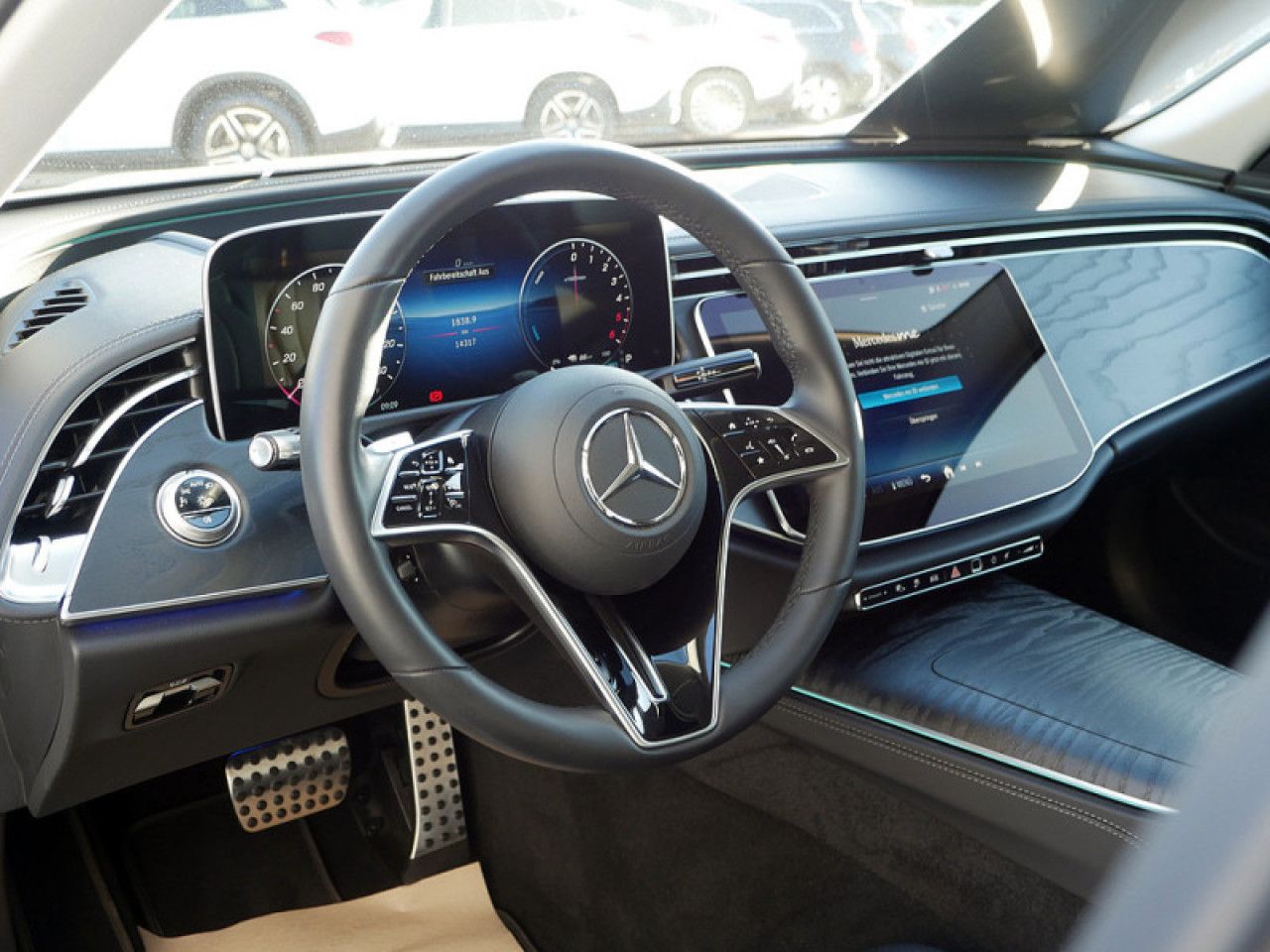 Mercedes-Benz E-Klasse – Bild 15