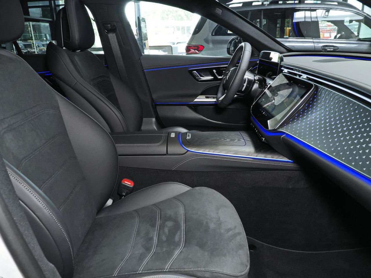 Mercedes-Benz E-Klasse – Bild 13