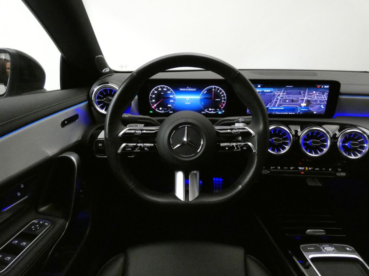 Photo du v&eacute;hicule 13 / 18