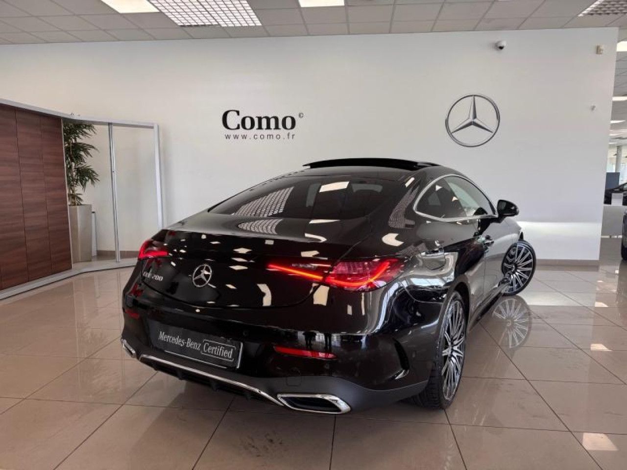 Photo du v&eacute;hicule 3 / 18