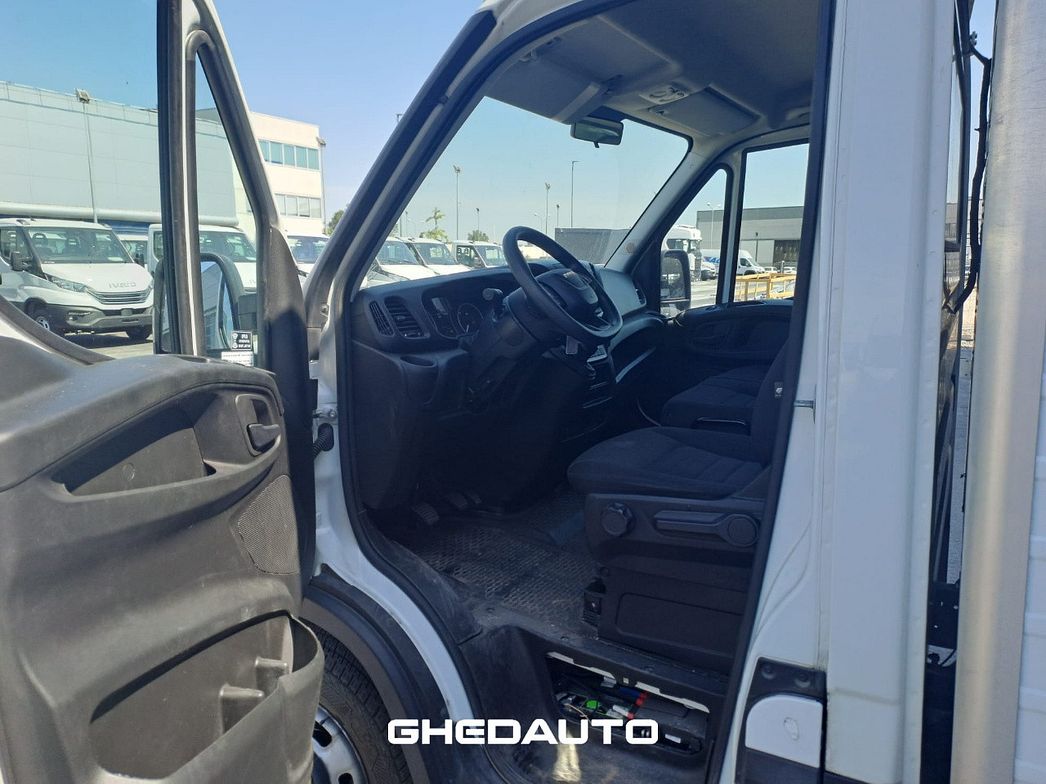 IVECO | 35C14H BOX