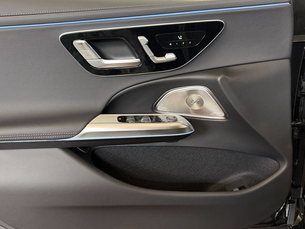 Mercedes-Benz E-Klasse – Bild 14