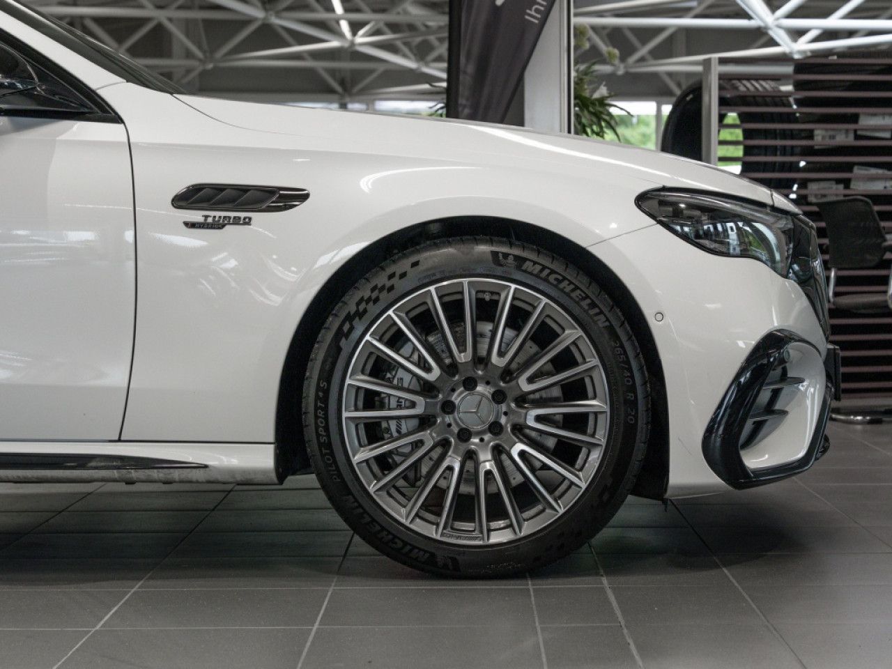 Mercedes-Benz E-Klasse – Bild 20