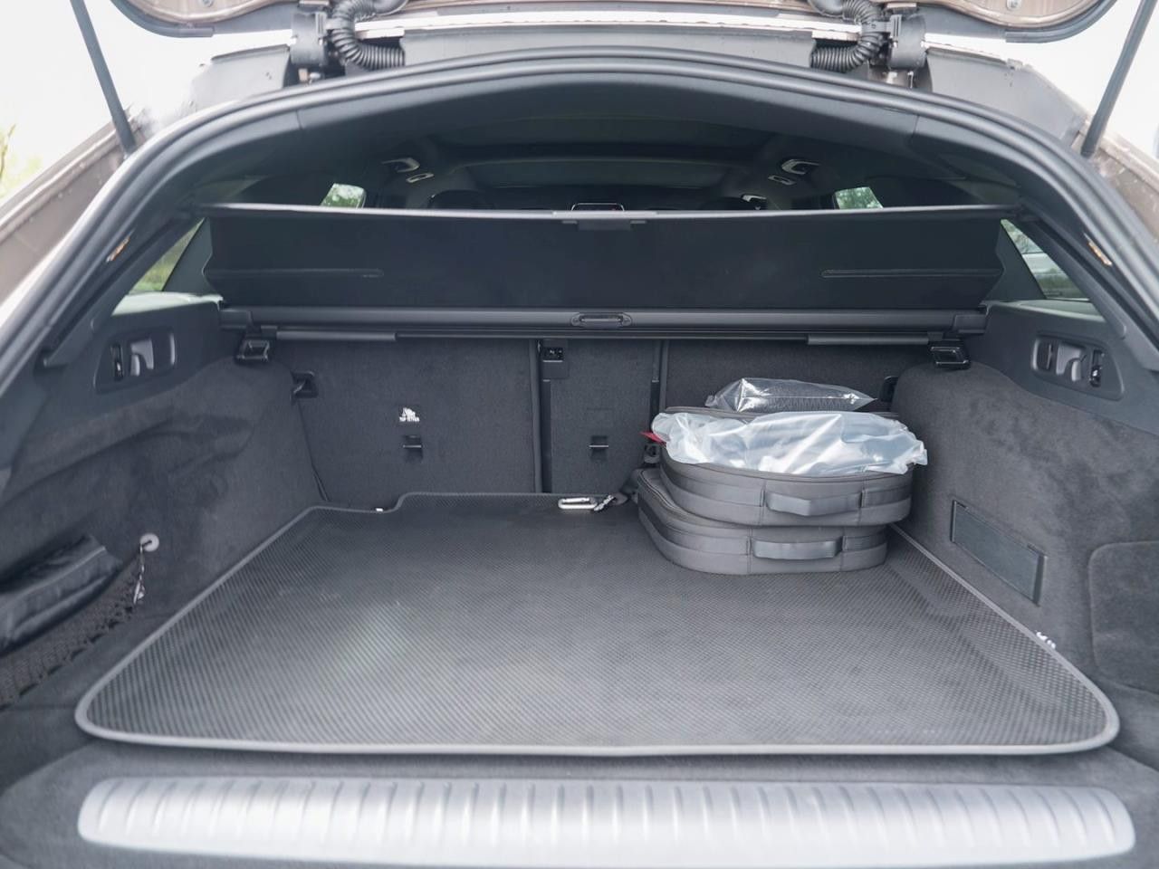 Mercedes-Benz E-Klasse – Bild 5