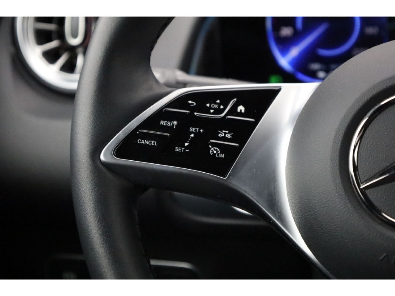 Fahrzeugbild 23 / 29